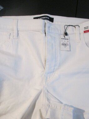 NWT Ladies white Express jean shorts sz 18 Mid Rise shortie